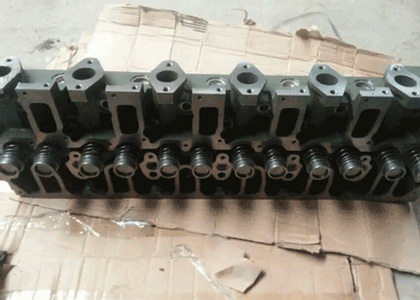 沃爾沃挖掘機EC210BLC發動機缸...